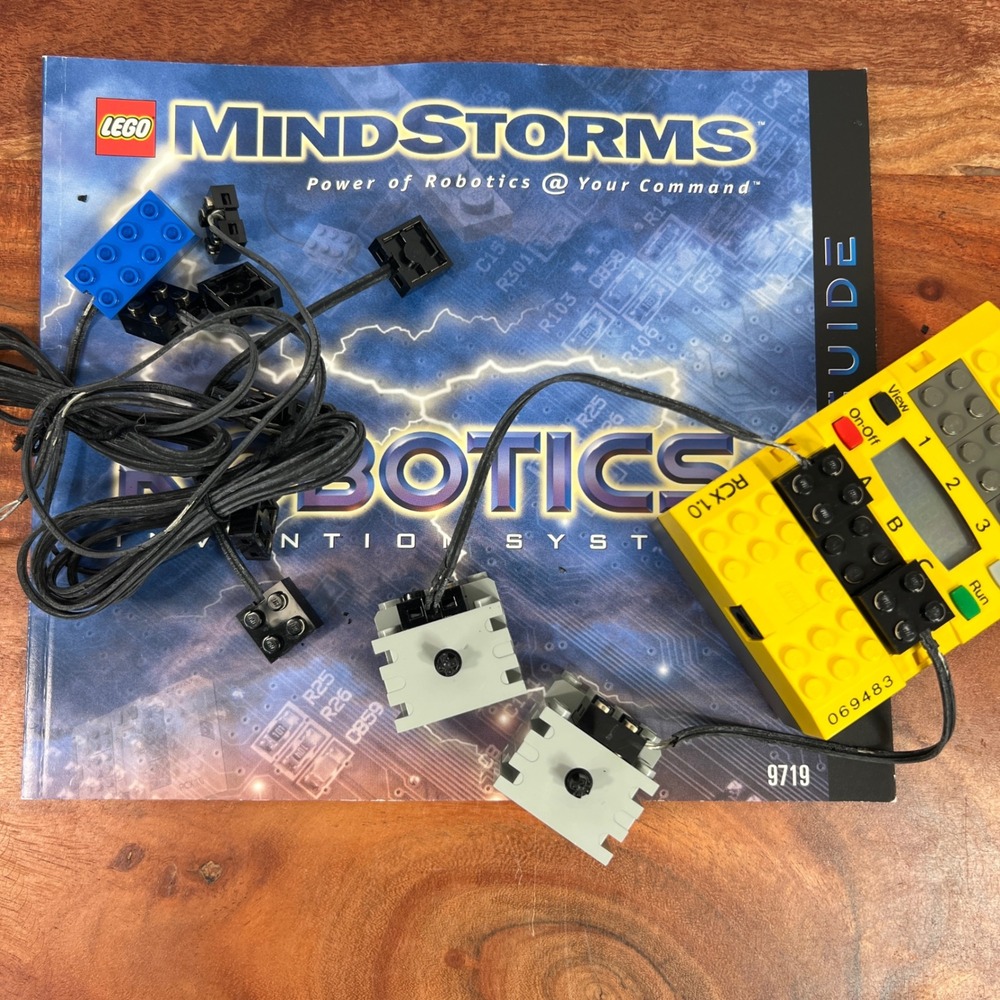 LEGO Mindstorms Robotics Invention System 9719 RCX 1.0 Brick Motors Guide Lot